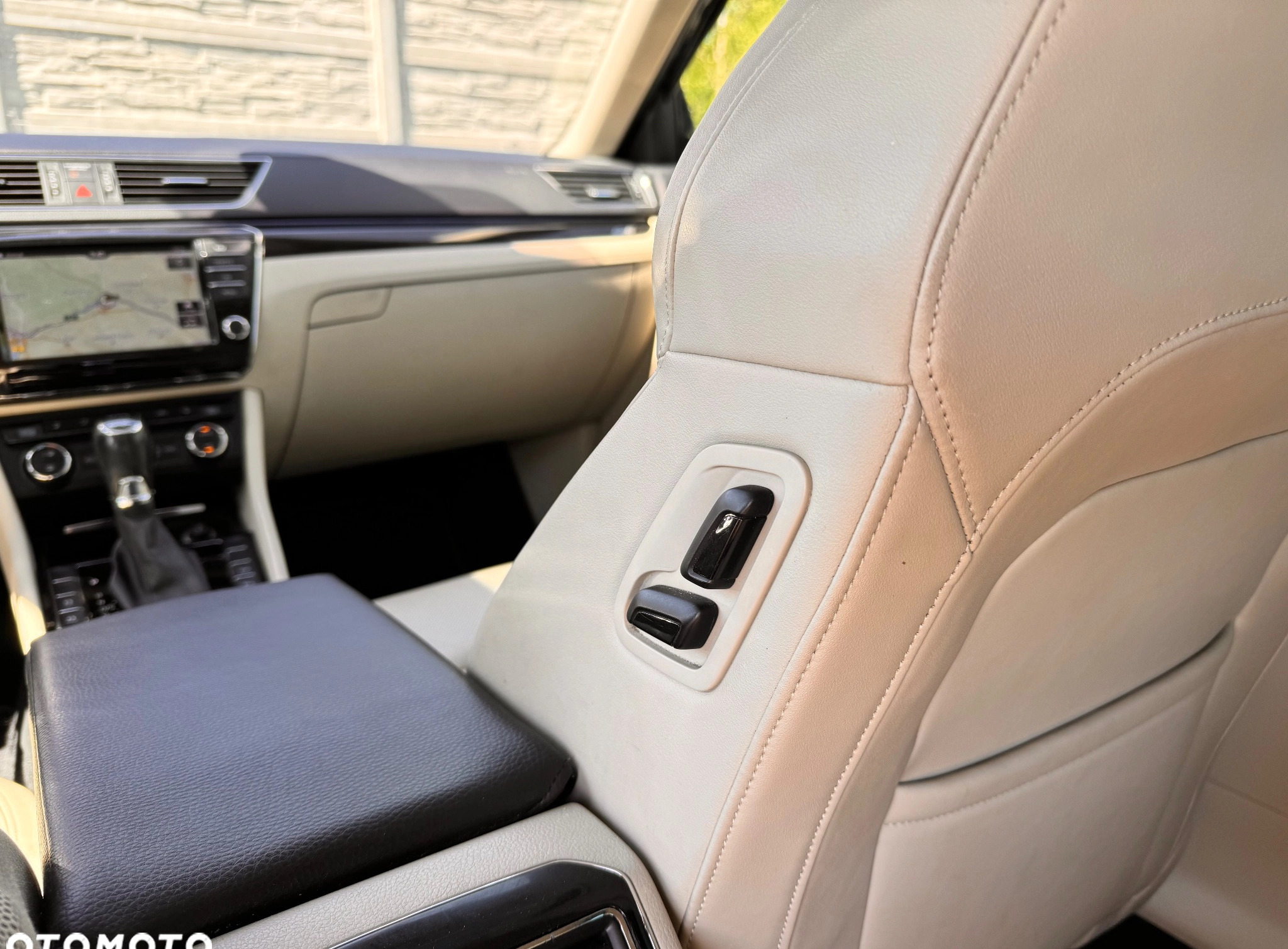 Skoda Superb cena 37900 przebieg: 261191, rok produkcji 2015 z Sztum małe 436